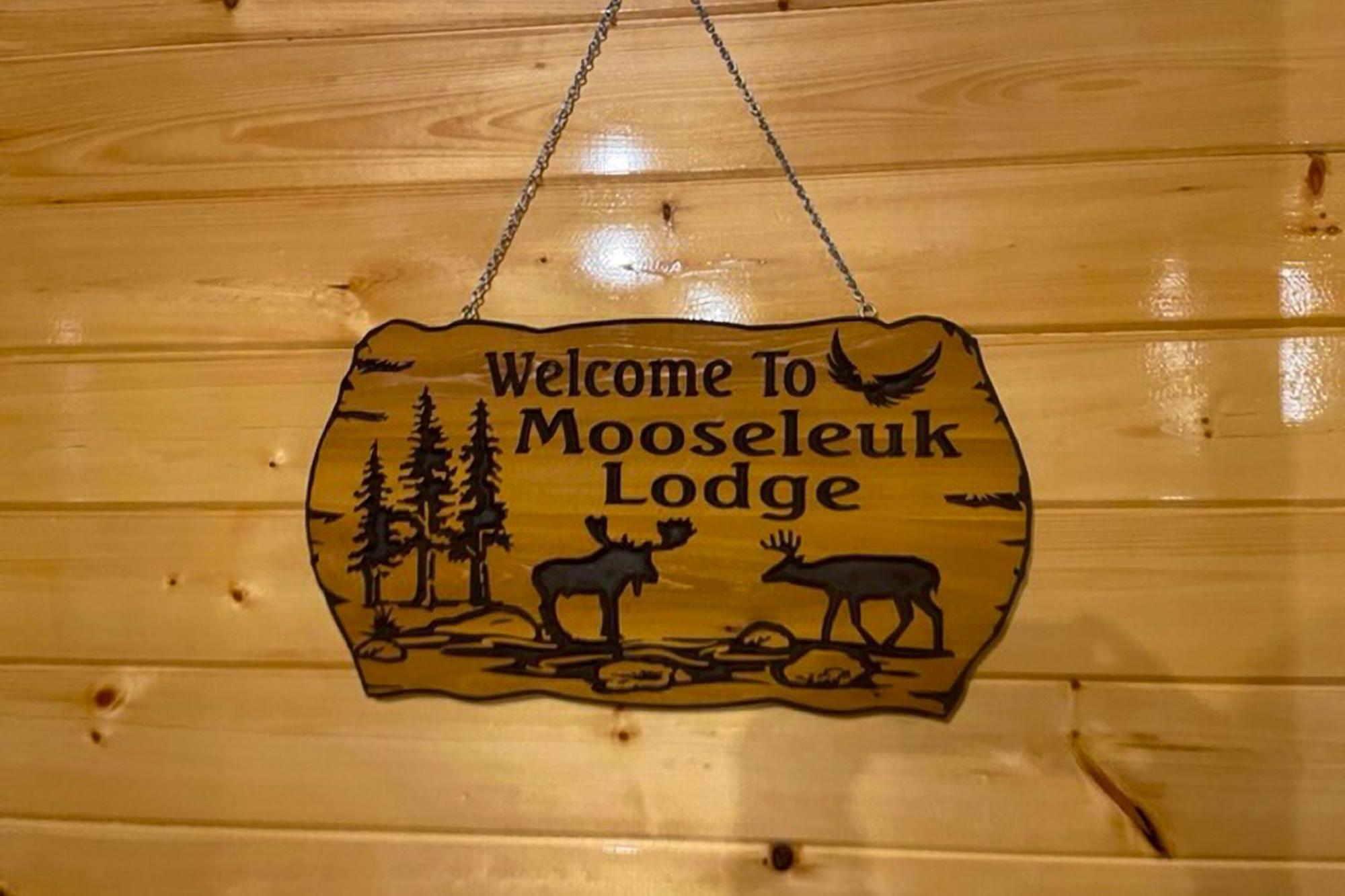 Mooseleuk Lodge The Highlands Экстерьер фото